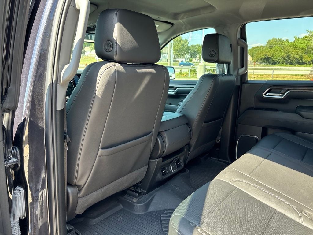 2024 GMC Sierra 1500 4WD Crew Cab Short Box SLT