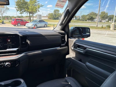 2024 GMC Sierra 1500 4WD Crew Cab Short Box SLT