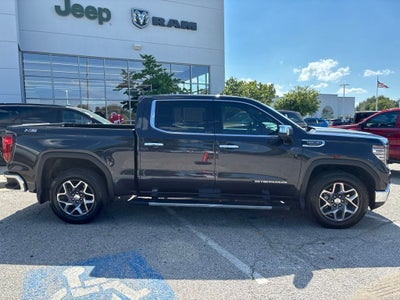2024 GMC Sierra 1500 4WD Crew Cab Short Box SLT
