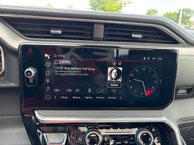 2023 GMC Sierra 1500 4WD Crew Cab Short Box Denali