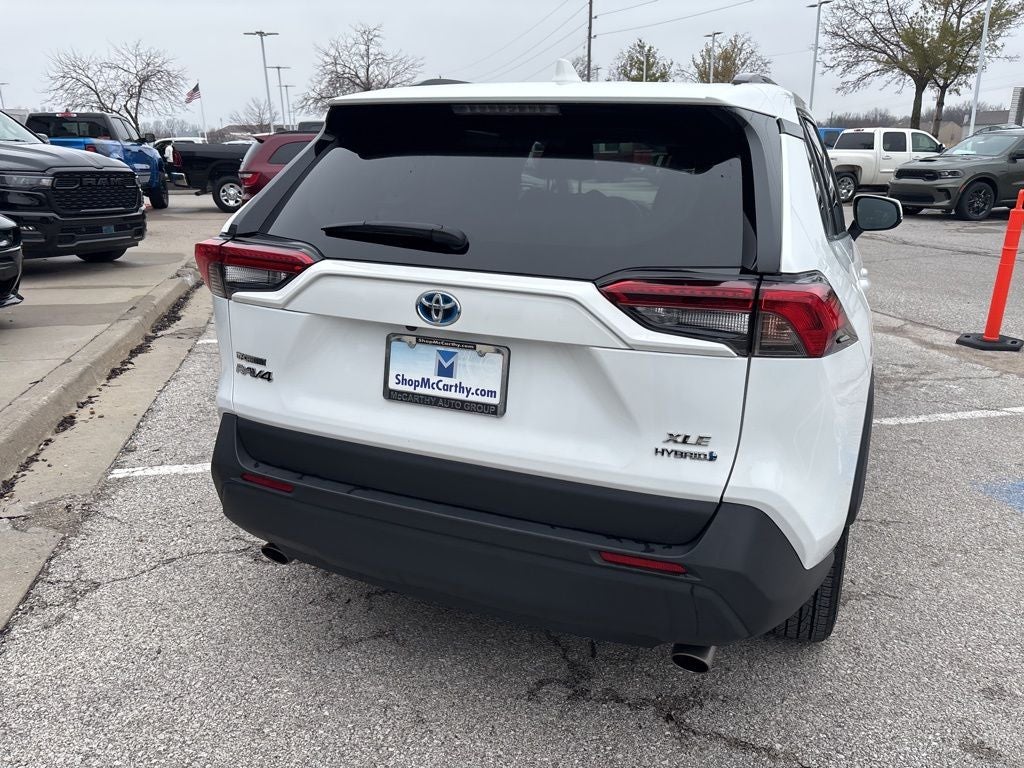 2022 Toyota RAV4 Hybrid XLE