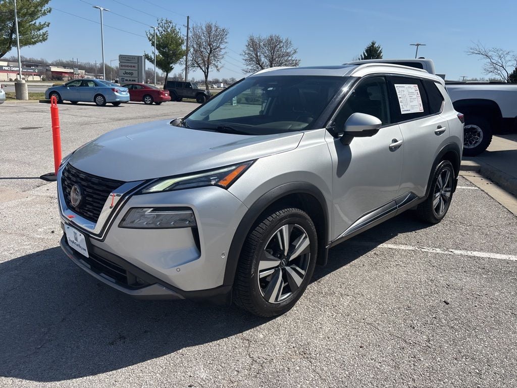 2022 Nissan Rogue SL