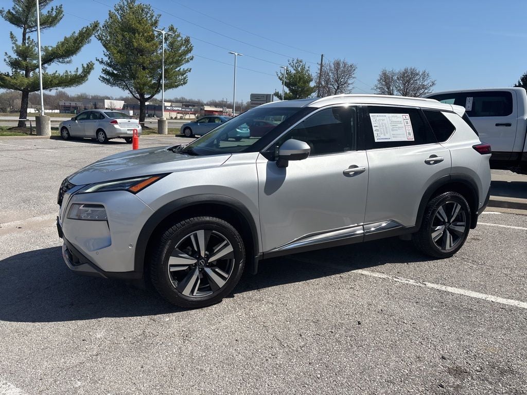 2022 Nissan Rogue SL
