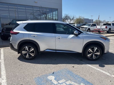 2022 Nissan Rogue SL