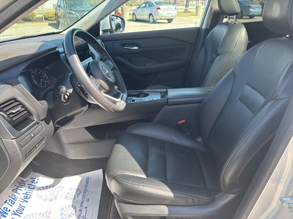 2022 Nissan Rogue SL