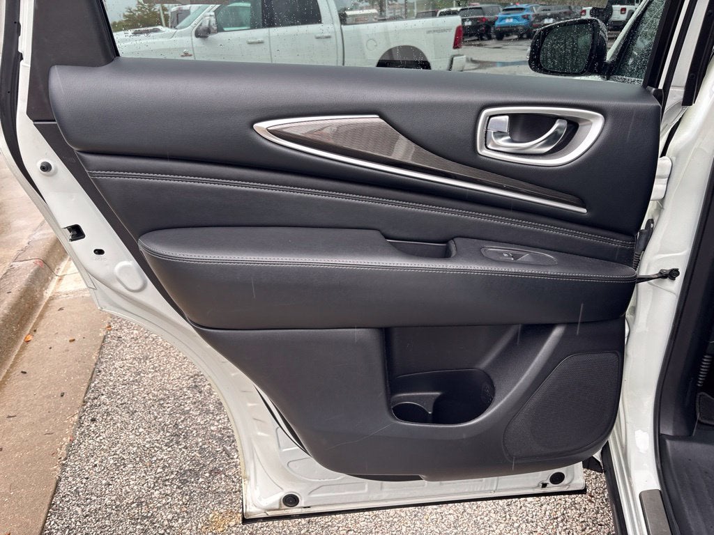 2020 INFINITI QX60 LUXE