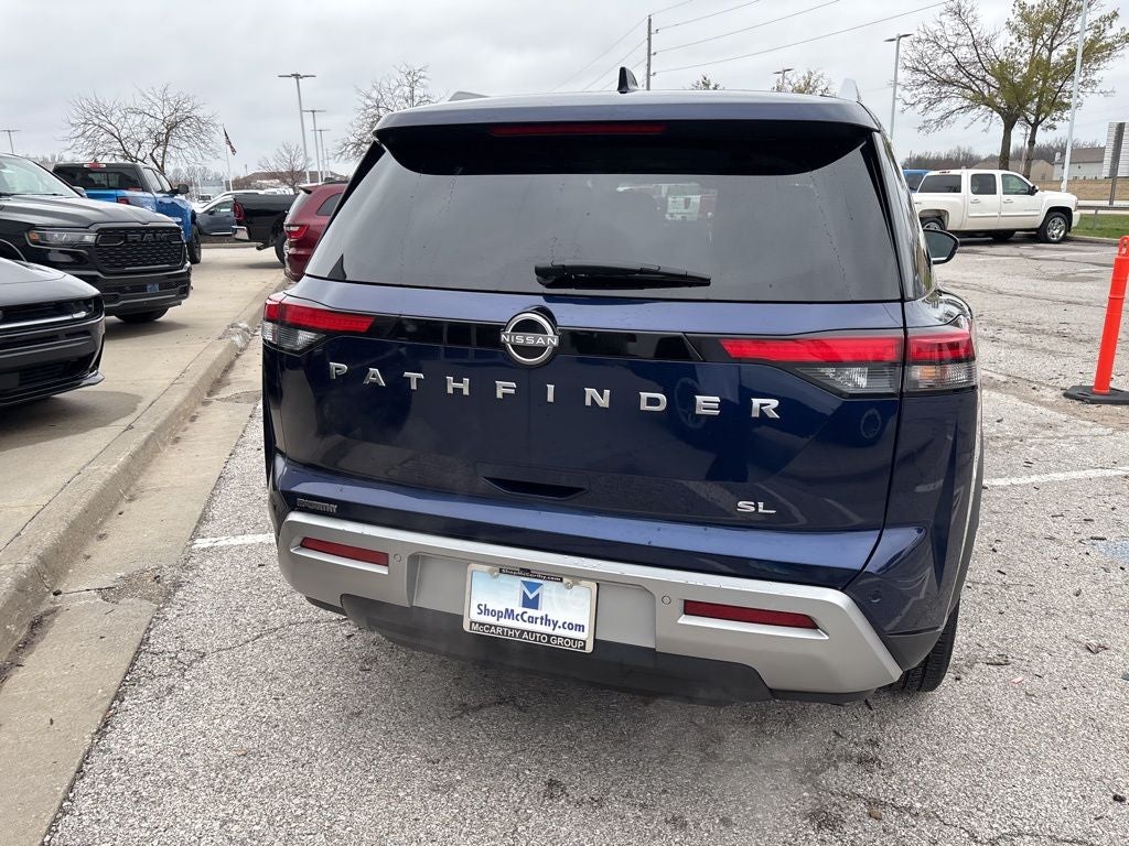 2025 Nissan Pathfinder SL