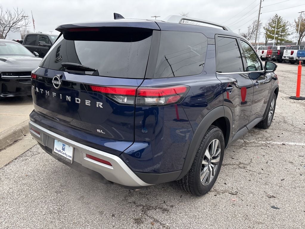 2025 Nissan Pathfinder SL