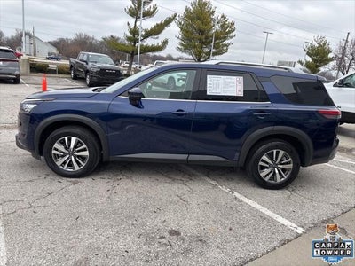 2025 Nissan Pathfinder SL FWD
