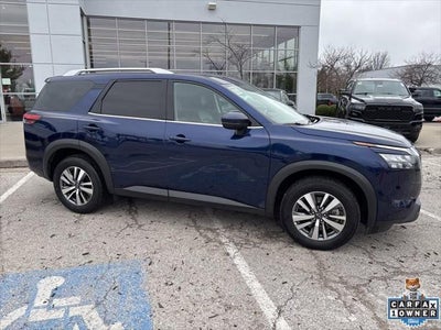 2025 Nissan Pathfinder SL FWD