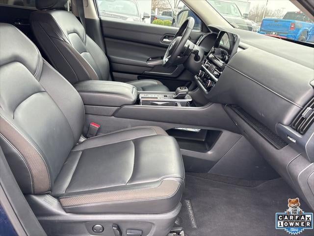 2025 Nissan Pathfinder SL FWD