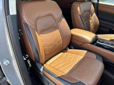 2023 Nissan Pathfinder Platinum 4WD