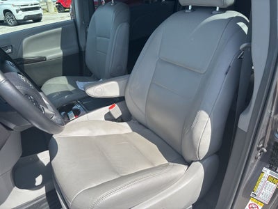 2018 Toyota Sienna XLE Premium 7 Passenger