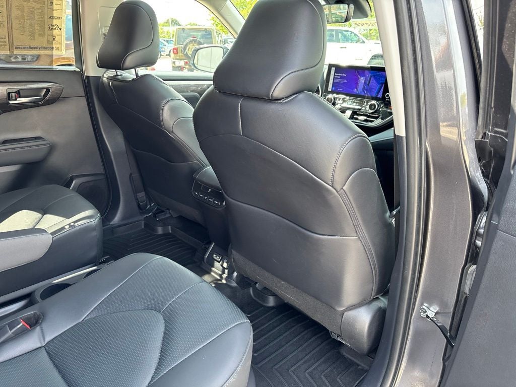 2024 Toyota Highlander Limited