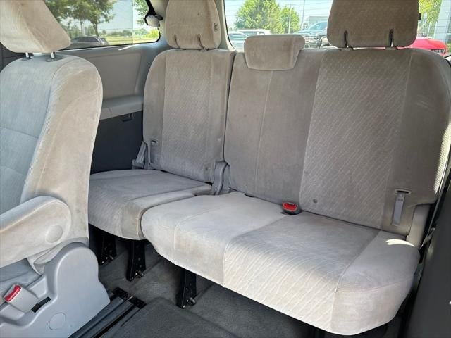 2017 Toyota Sienna LE 8 Passenger