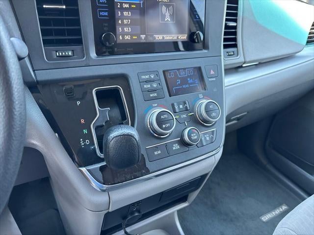 2017 Toyota Sienna LE 8 Passenger