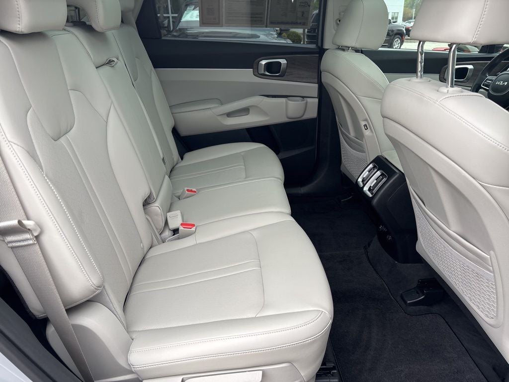 2022 Kia Sorento S