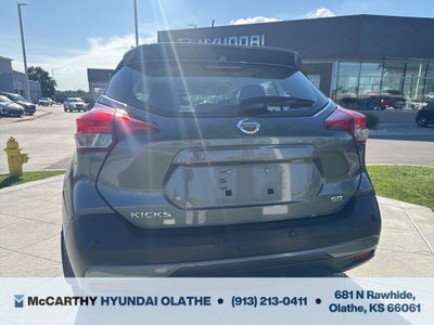 2020 Nissan Kicks SR