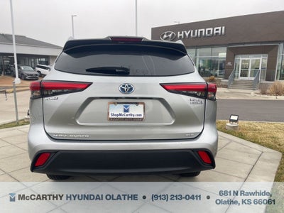 2022 Toyota Highlander Hybrid XLE