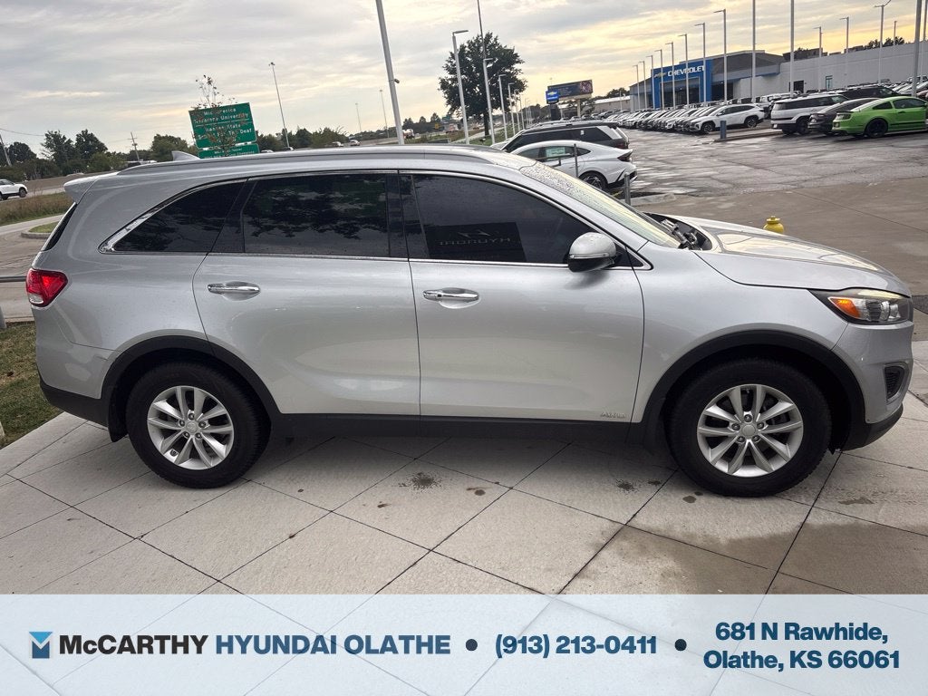 2017 Kia Sorento LX