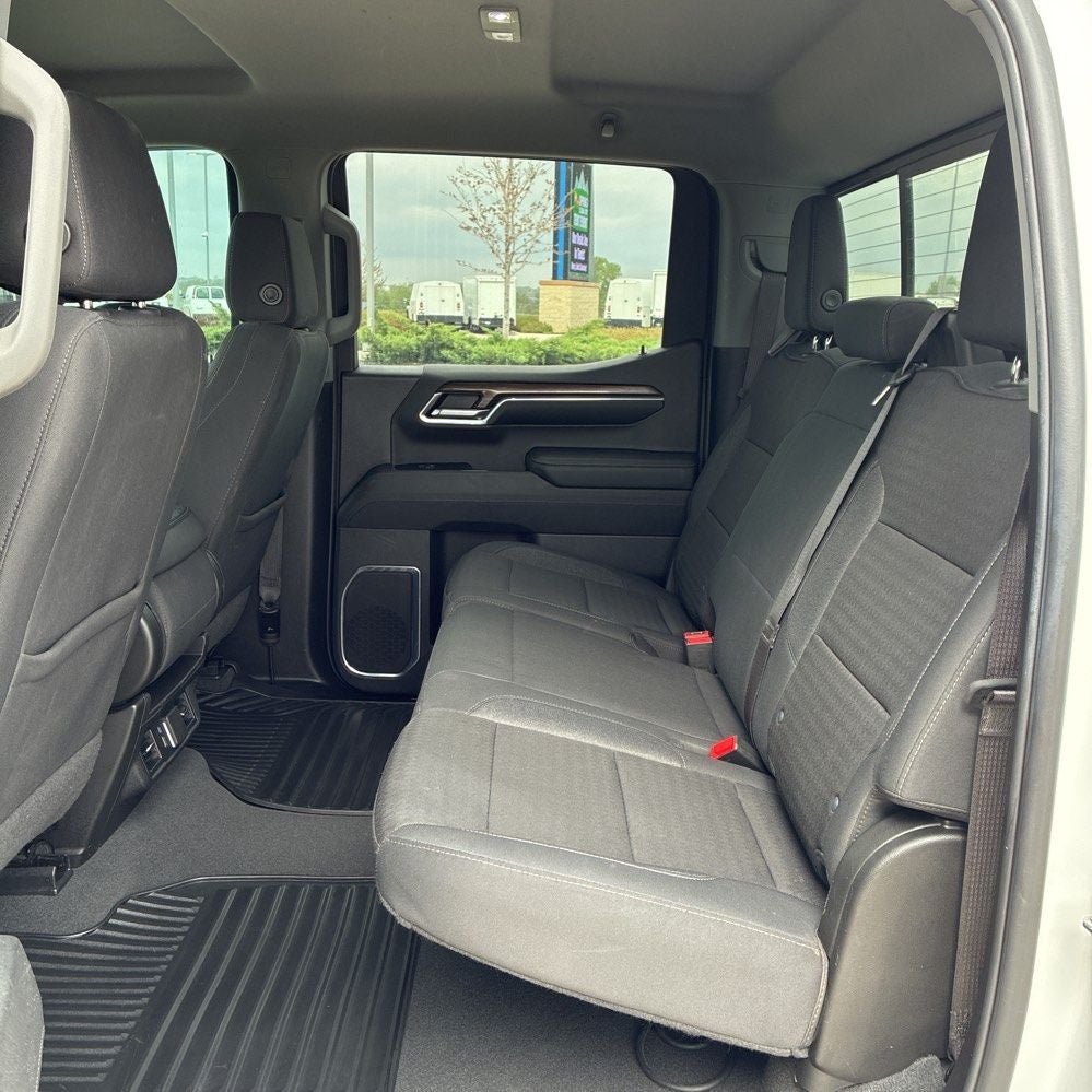 2024 Chevrolet Silverado 1500 LT LT1