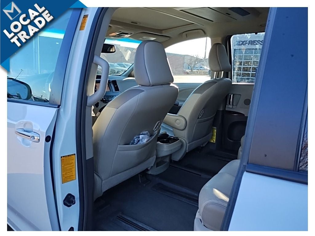 2013 Toyota Sienna AWD 7 Passenger