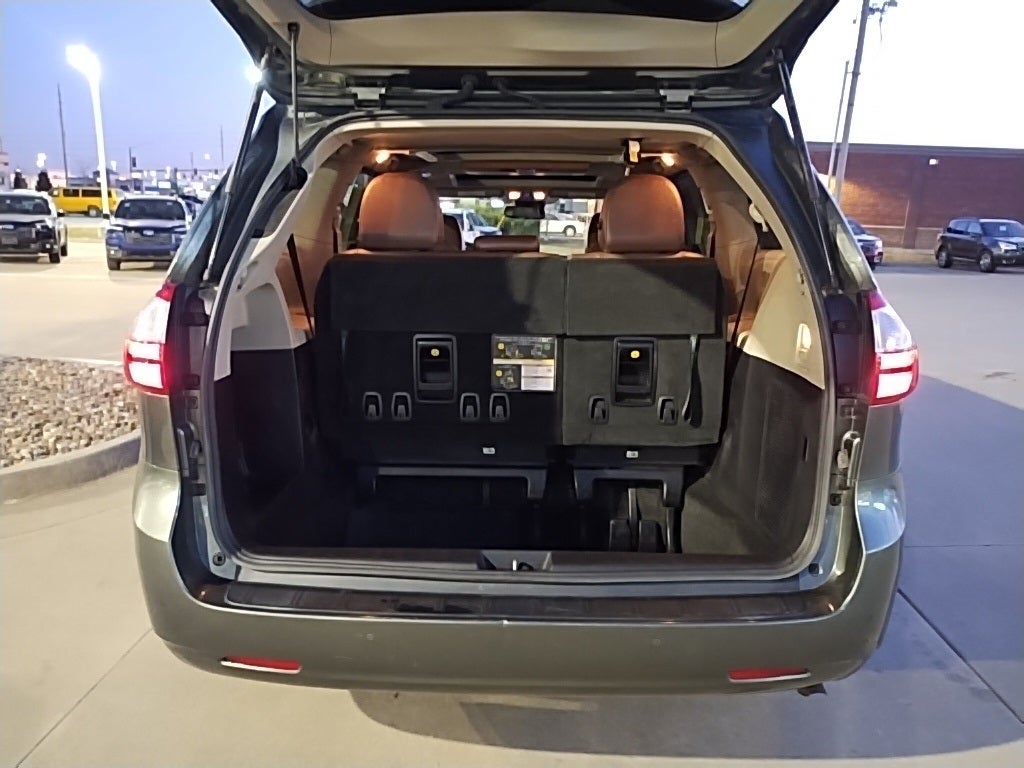 2018 Toyota Sienna Limited Premium 7 Passenger AWD
