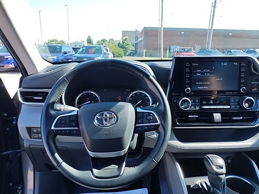 2022 Toyota Highlander XLE