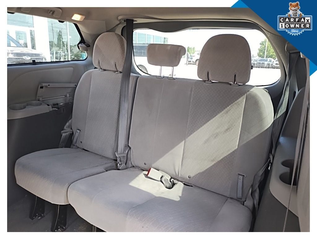 2018 Toyota Sienna LE 7 Passenger