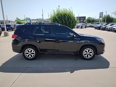 2024 Subaru Forester Premium