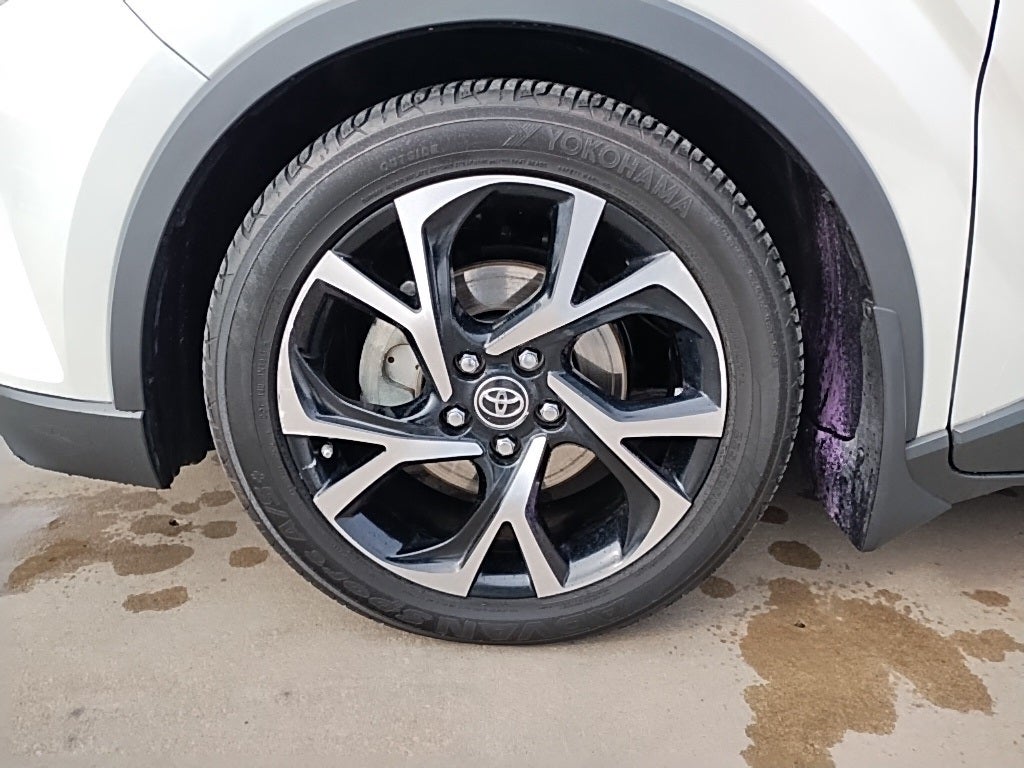 2018 Toyota C-HR XLE Premium