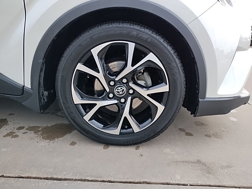 2018 Toyota C-HR XLE Premium