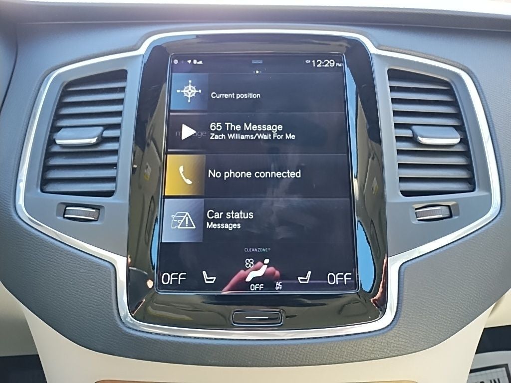 2022 Volvo XC90 T6 Momentum