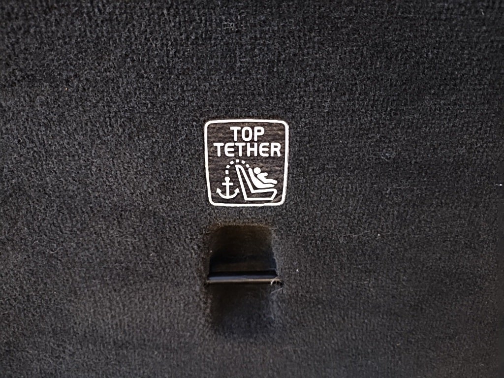 2022 Volvo XC90 T6 Momentum