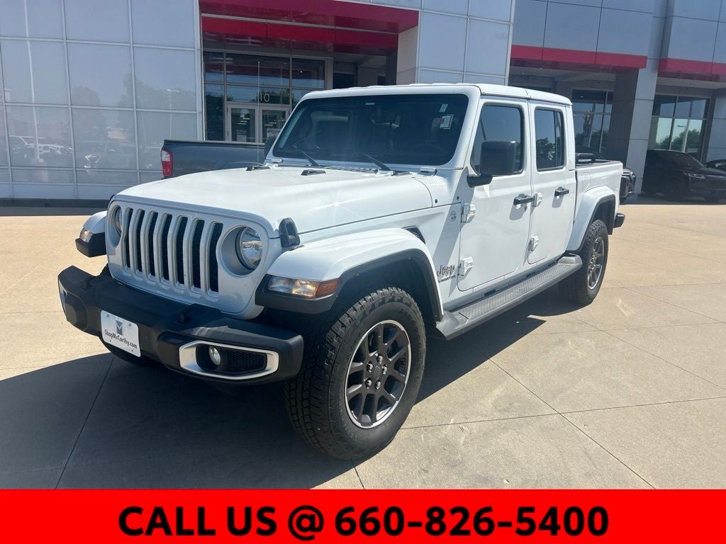 Used 2021 Jeep Gladiator Overland with VIN 1C6HJTFG7ML609491 for sale in Kansas City