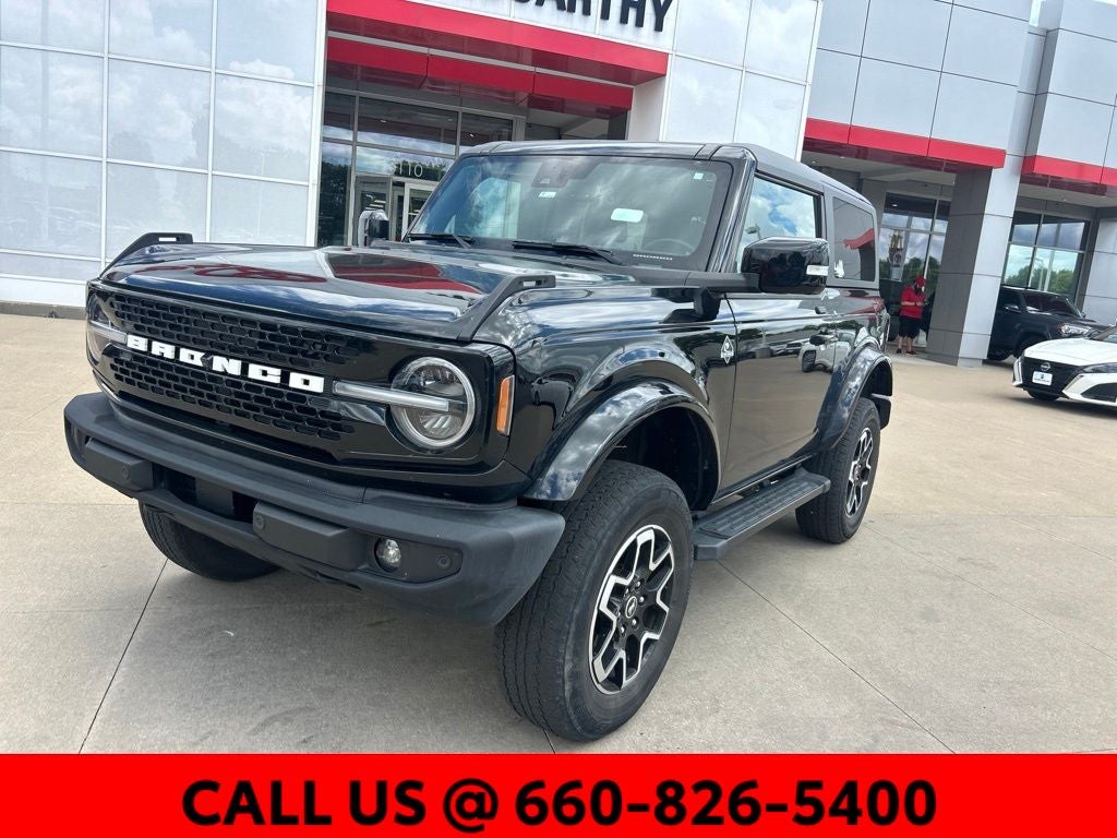 Used 2021 Ford Bronco 2-Door Outer Banks with VIN 1FMDE5AH6MLA81106 for sale in Kansas City