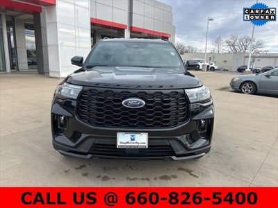 2025 Ford Explorer ST-Line