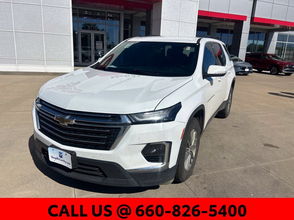 Used 2023 Chevrolet Traverse 3LT with VIN 1GNEVHKW8PJ196062 for sale in Kansas City