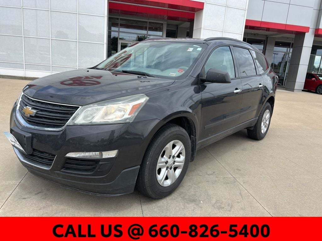 Used 2015 Chevrolet Traverse LS with VIN 1GNKRFKD2FJ382186 for sale in Kansas City