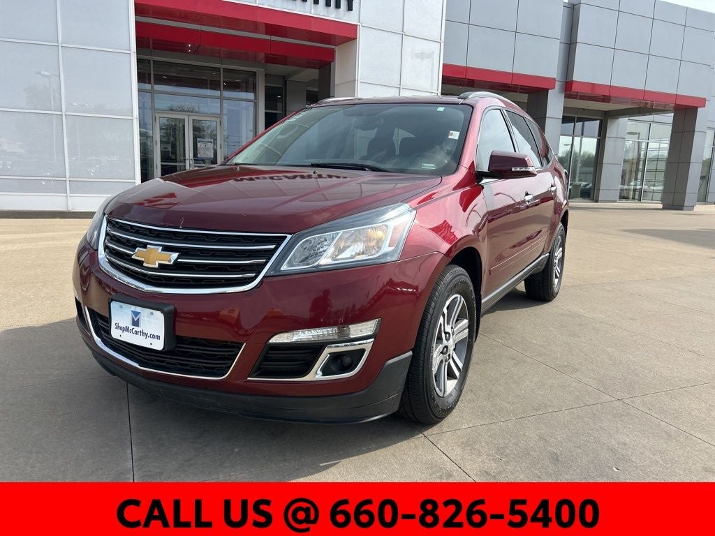 Used 2017 Chevrolet Traverse 2LT with VIN 1GNKVHKD6HJ195687 for sale in Kansas City