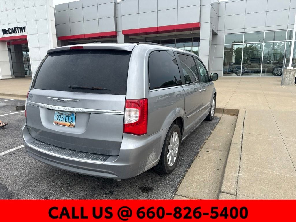 2015 Chrysler Town & Country Touring