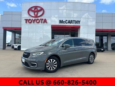 2022 Chrysler Pacifica Hybrid Touring L