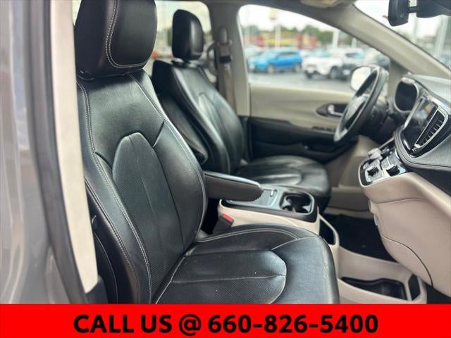 2022 Chrysler Pacifica Hybrid Touring L