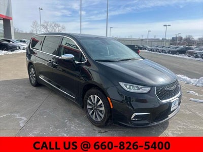 2023 Chrysler Pacifica Hybrid Limited