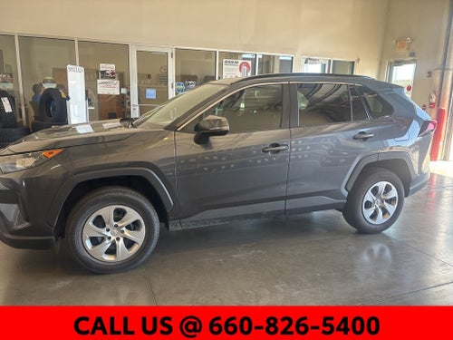 2020 Toyota RAV4 LE