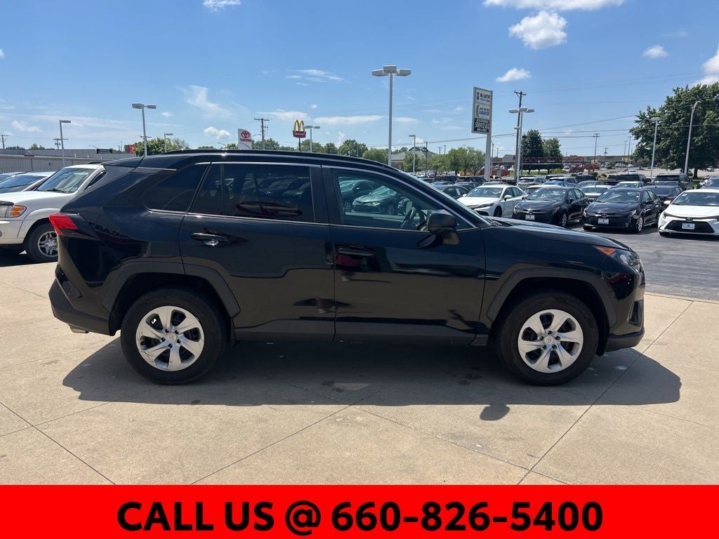 2020 Toyota RAV4 LE