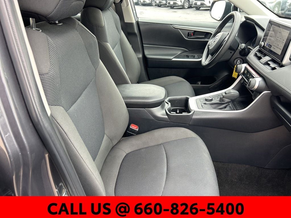 2025 Toyota RAV4 Hybrid LE