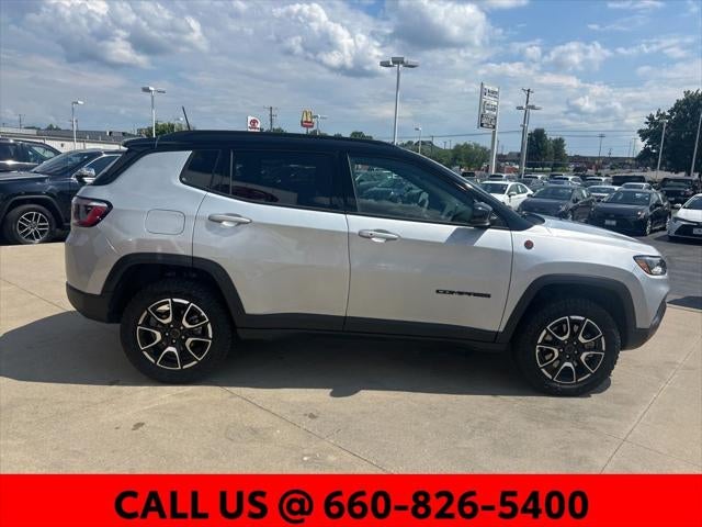 2025 Jeep Compass Trailhawk - Photo 25