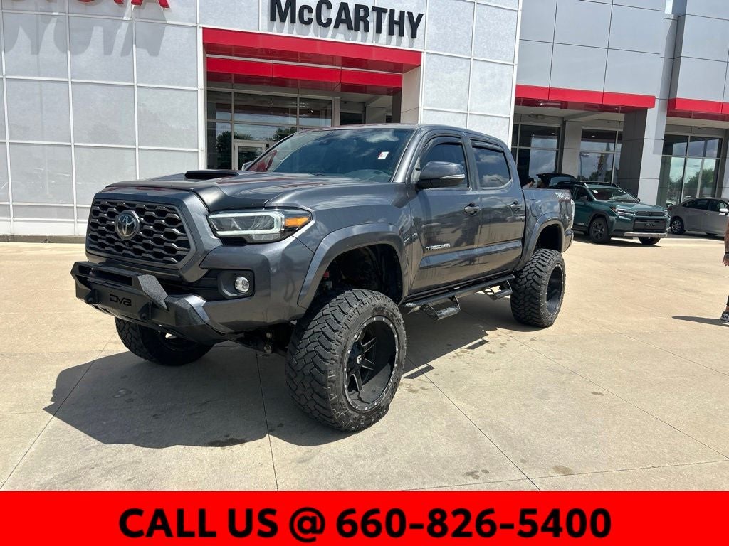 Used 2021 Toyota Tacoma TRD Sport with VIN 3TYCZ5AN5MT037546 for sale in Kansas City