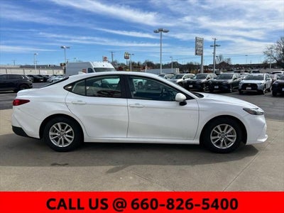 2025 Toyota Camry LE